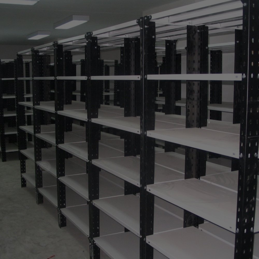 SHELVES UNIT